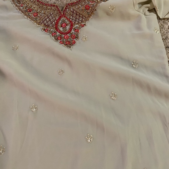 Punjabi suit with pant ( brand new) - Picture 3 of 4
